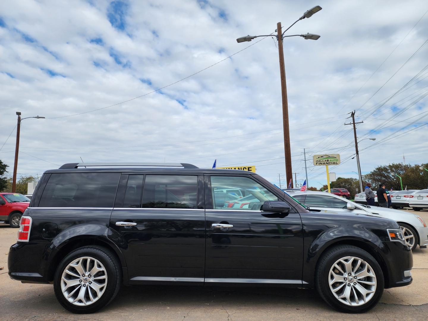 2014 BLACK Ford Flex Limited (2FMGK5D8XEB) with an 3.5L V6 DOHC 24V engine, 6-Speed Automatic Overdrive transmission, located at 2660 S.Garland Avenue, Garland, TX, 75041, (469) 298-3118, 32.885551, -96.655602 - Photo#2